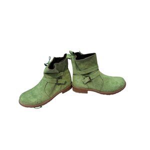 Green Suede Ankle Boots – Women's Size 11 (New Without Tags)